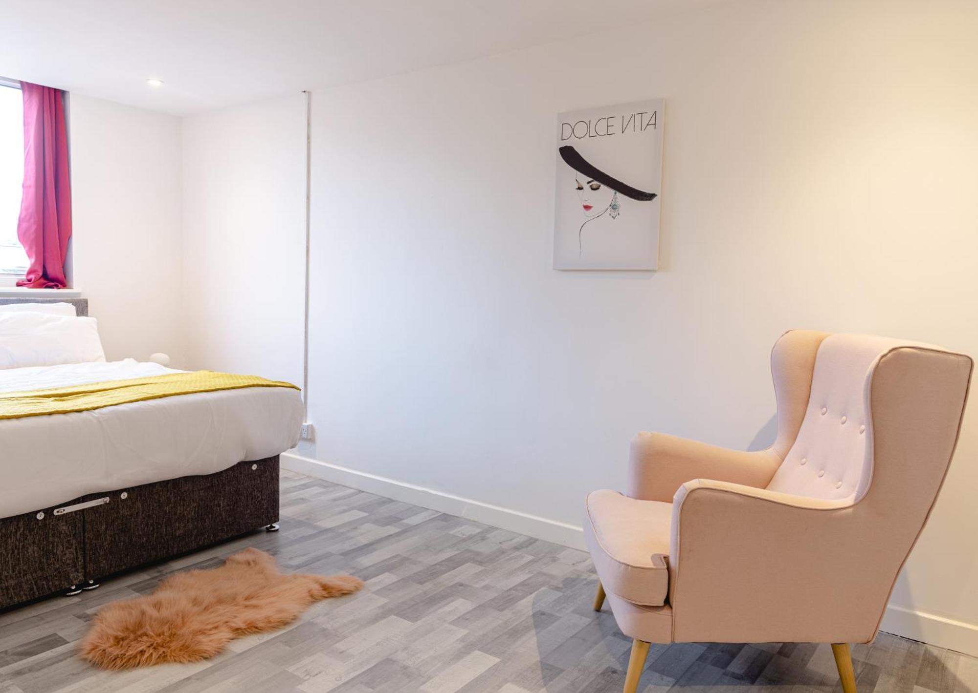 Appartamento 2 Bedrooms-4 Guests-babycot-wifi-freeparking